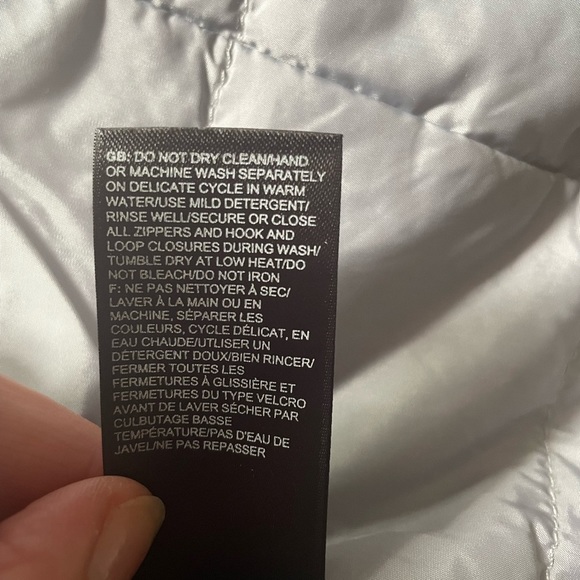 The North Face HyVent hooded jacket, Women’s Medium - Picture 12 of 12